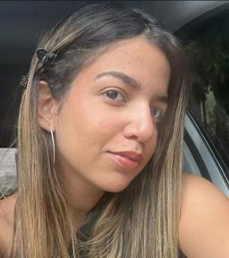 Clara Carneiro